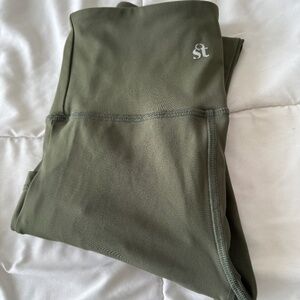 ST Olive Green Yoga Pants (Small)